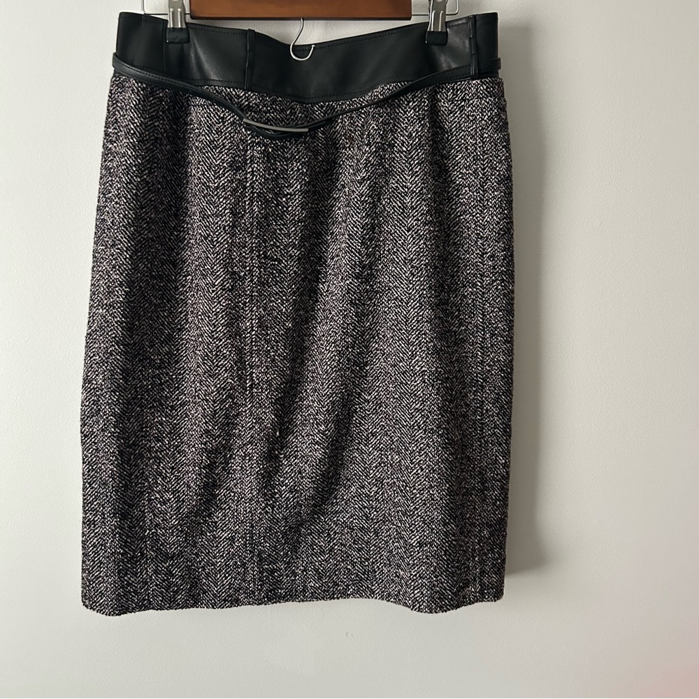 Carlisle wool tweed pencil skirt leather trim and belt 10